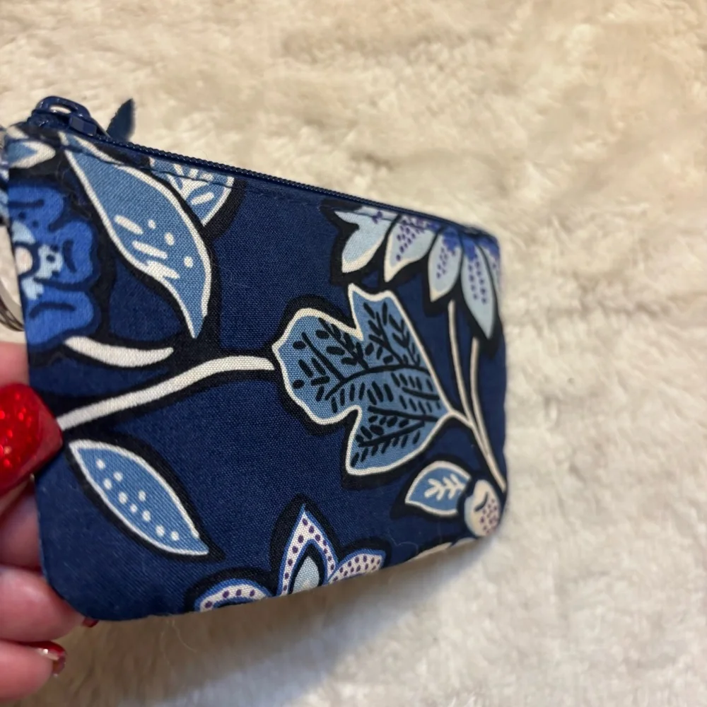 Vera Bradley ID Case Tropics Tapestry with Keyring Blue White Purple ZipUp - Picture 4 of 11